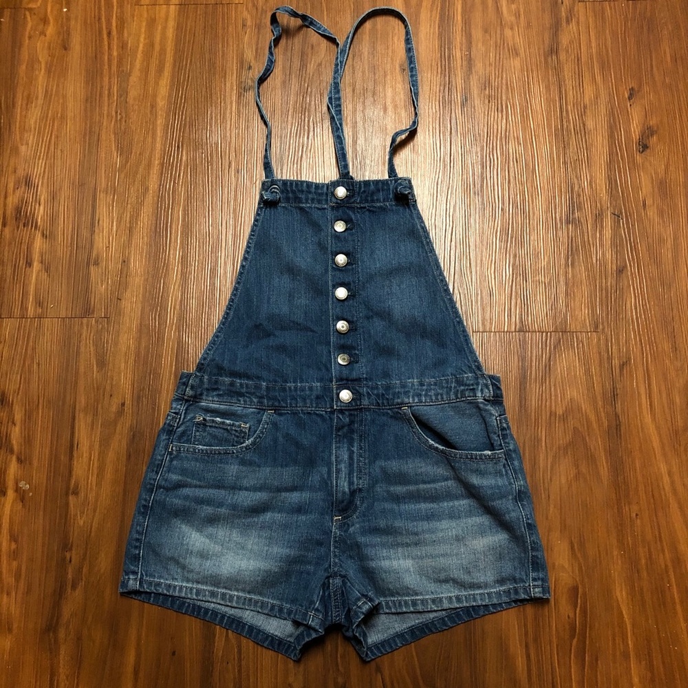 American Eagle Dark Wash Overall Shorts - Picture 2 of 5